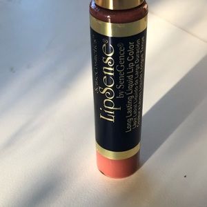 LipSense - Bella